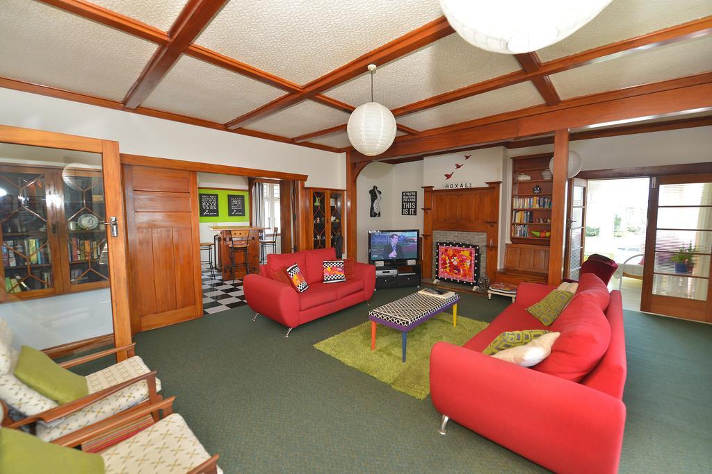 Ducks & Drakes Boutique Motel & Backpackers New Plymouth Exteriör bild