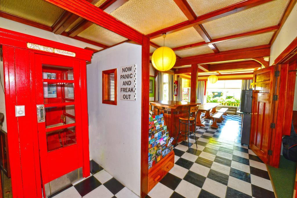 Ducks & Drakes Boutique Motel & Backpackers New Plymouth Exteriör bild